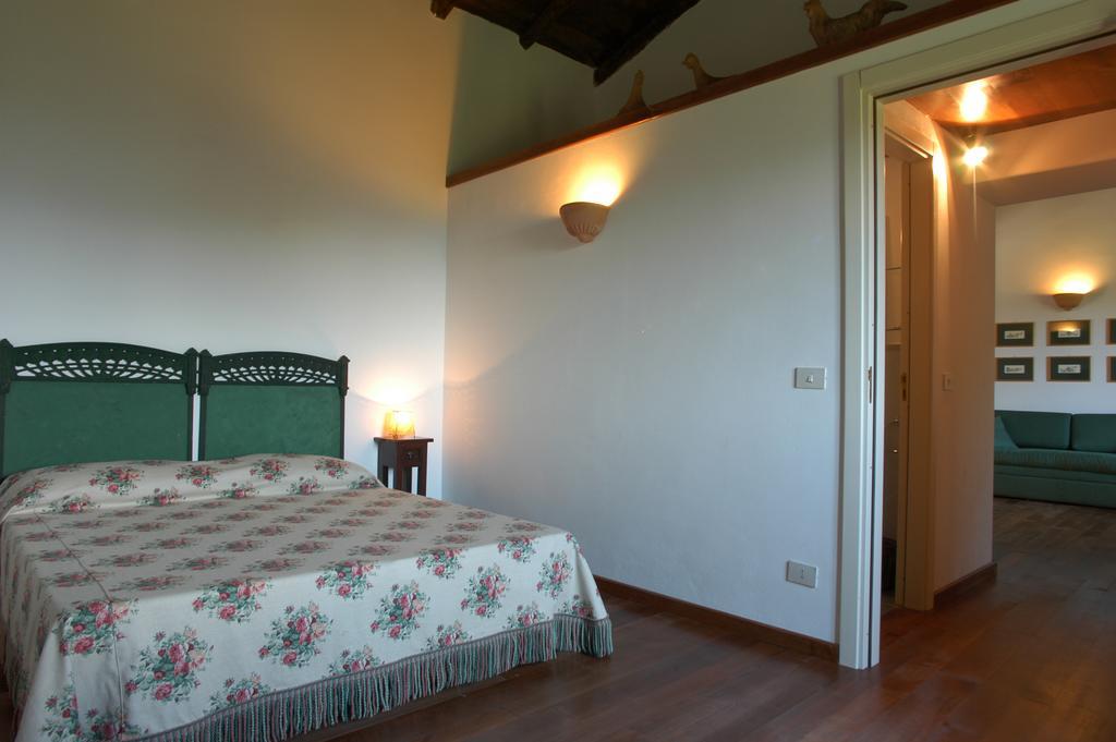 Villa Valle Maira, Agriturismo Nel Parco Dei Nebrodi Tortorici Zimmer foto