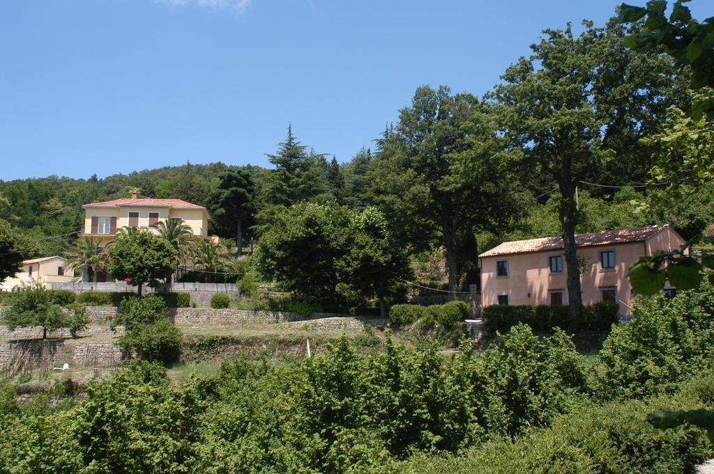 Villa Valle Maira, Agriturismo Nel Parco Dei Nebrodi Tortorici Zimmer foto